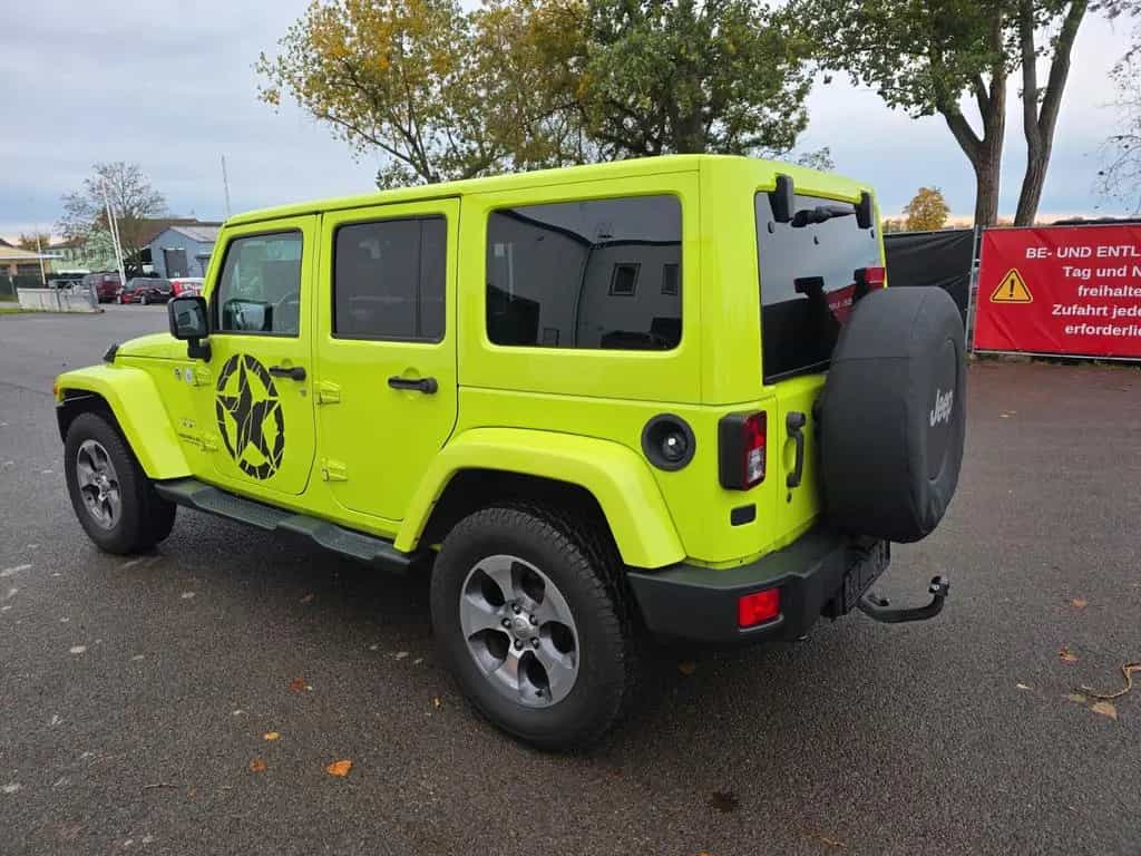 Jeep Wrangler Unlimited Sahara 2.8 CRD AUTOM. 5-TÜRİG 01/2017-photo-13