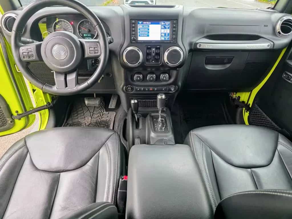Jeep Wrangler Unlimited Sahara 2.8 CRD AUTOM. 5-TÜRİG 01/2017-photo-21