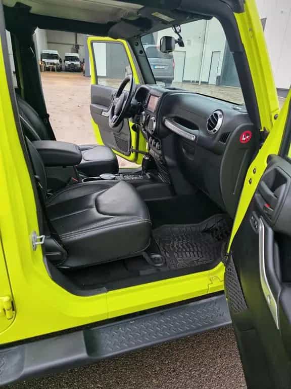 Jeep Wrangler Unlimited Sahara 2.8 CRD AUTOM. 5-TÜRİG 01/2017-photo-23