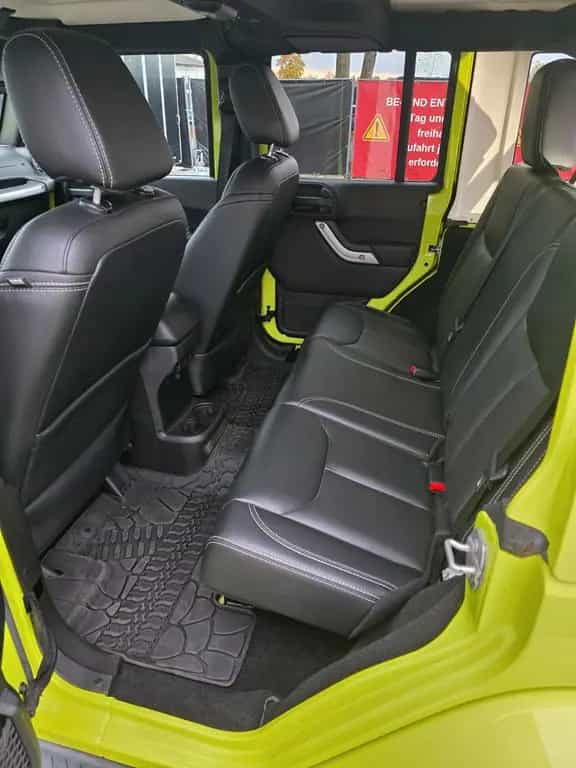 Jeep Wrangler Unlimited Sahara 2.8 CRD AUTOM. 5-TÜRİG 01/2017-photo-35