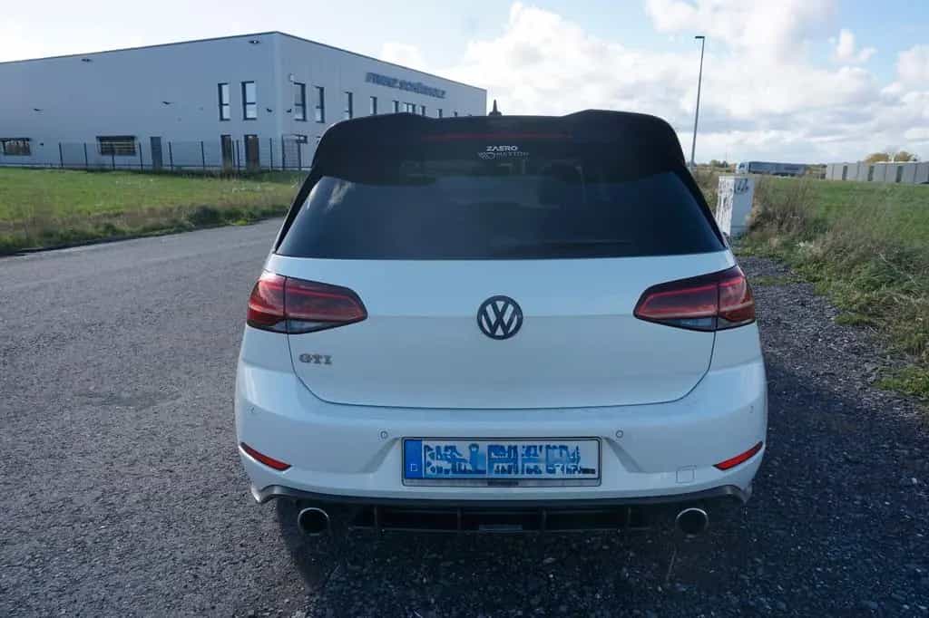 Volkswagen Golf 2.0 TSI DSG GTI 04/2017-photo-2