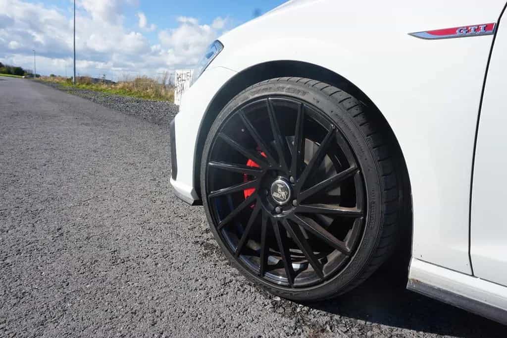 Volkswagen Golf 2.0 TSI DSG GTI 04/2017-photo-3