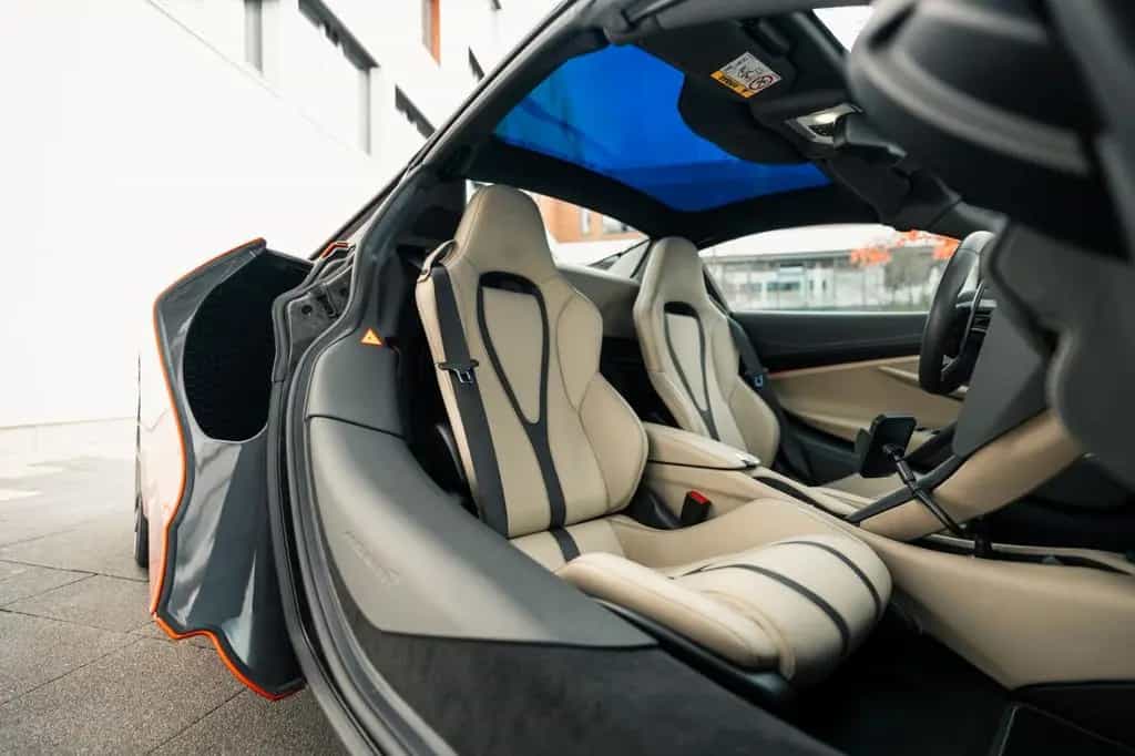 McLaren 720S Spider//FULL MSO//GLASS ROOF//360-CAM.//B&W 07/2019-photo-10