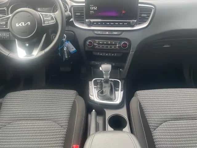 Kia Ceed Sportswagon 1.5T-GDI DCT Vision Kamera Nav 04/2025-photo-12