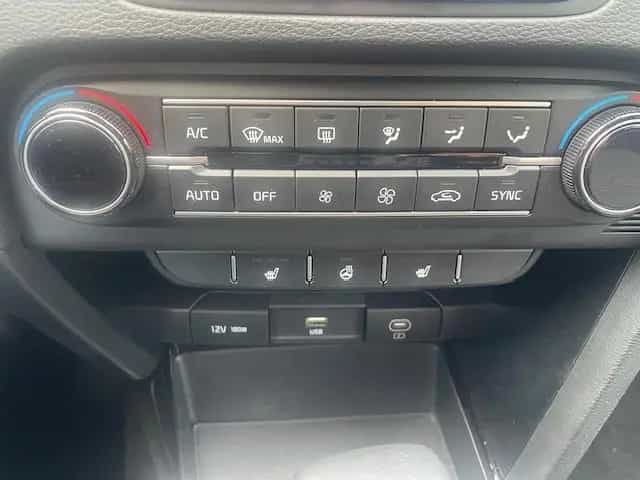 Kia Ceed Sportswagon 1.5T-GDI DCT Vision Kamera Nav 04/2025-photo-19