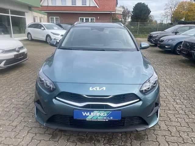 Kia Ceed Sportswagon 1.5T-GDI DCT Vision Kamera Nav 04/2025-photo-2