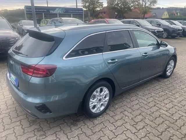 Kia Ceed Sportswagon 1.5T-GDI DCT Vision Kamera Nav 04/2025-photo-4