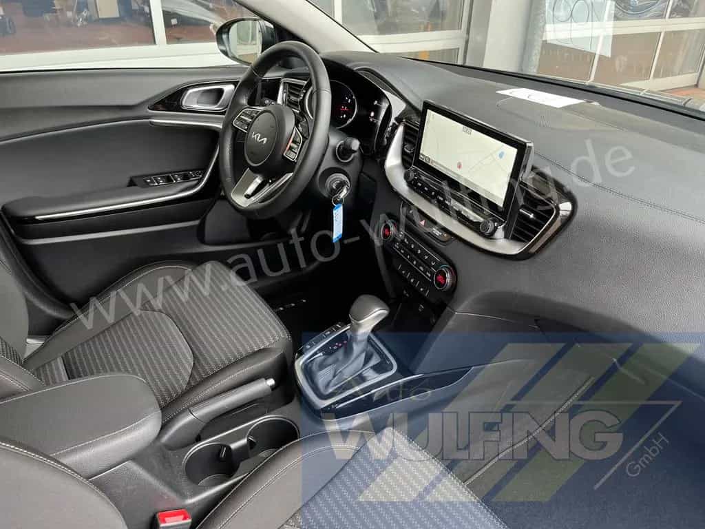 Kia Ceed Sportswagon 1.5T-GDI DCT Vision Kamera Nav 01/2025-photo-18