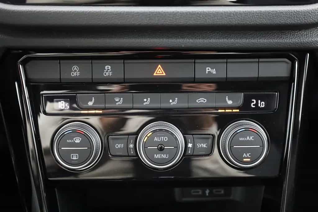 Volkswagen T-Roc R 2.0 TSI DSG 4Motion LED Navi ACC DAB 04/2021-photo-11