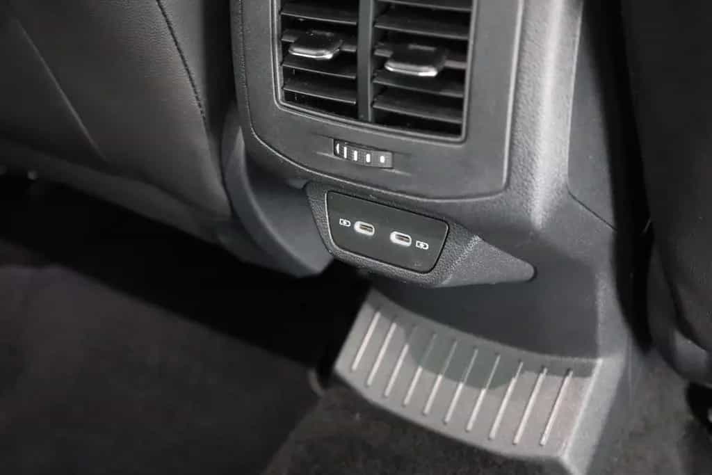 Volkswagen T-Roc R 2.0 TSI DSG 4Motion LED Navi ACC DAB 04/2021-photo-28