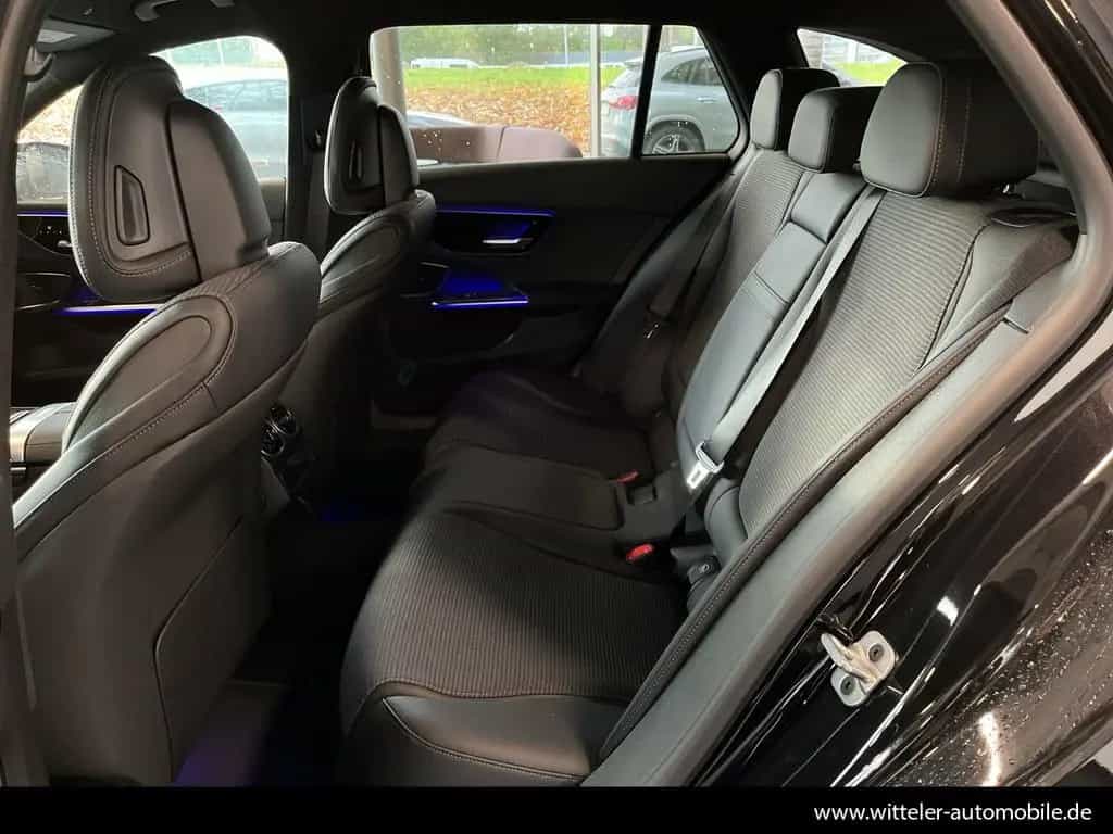Mercedes-Benz C-Class 10/2025-photo-6