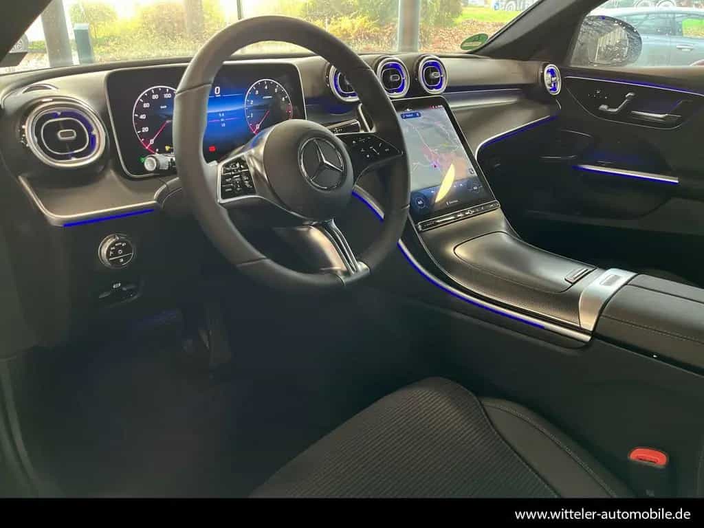 Mercedes-Benz C-Class 10/2025-photo-8
