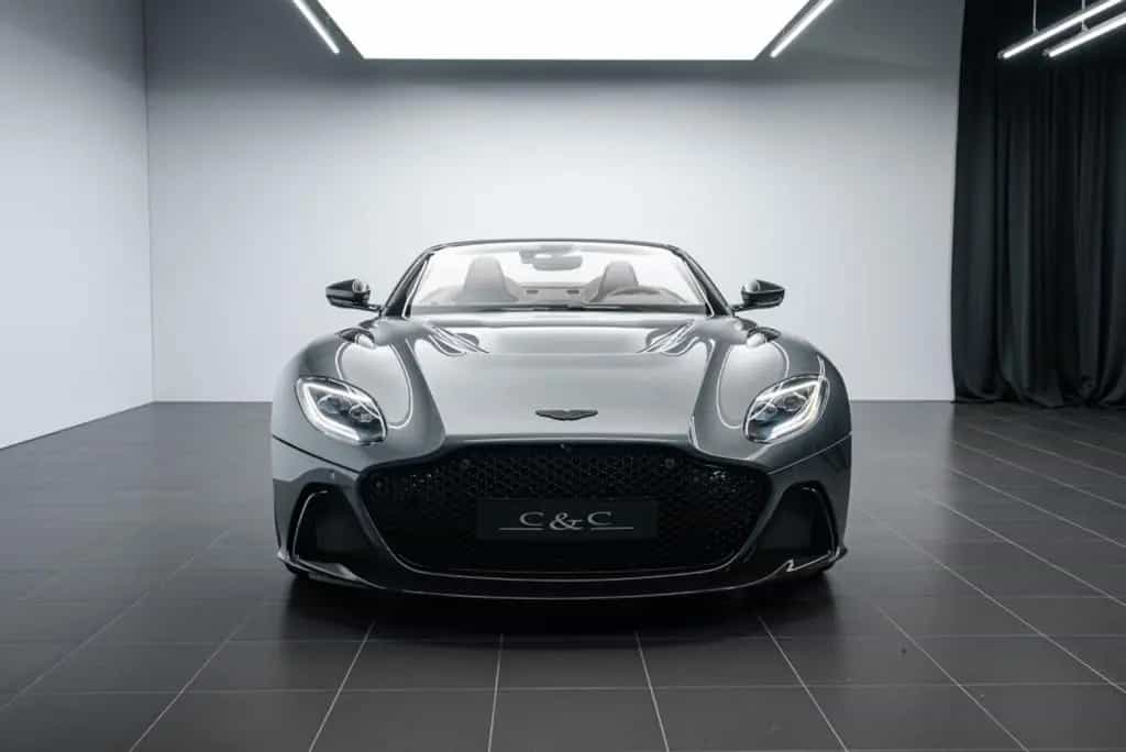 Aston Martin DBS 770 Ultimate Volante 1 OF 199/CARBON/BUCKET 07/2023-photo-1