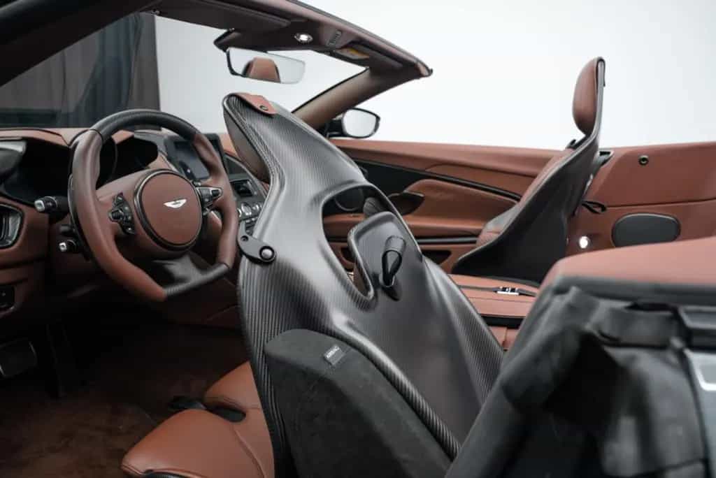 Aston Martin DBS 770 Ultimate Volante 1 OF 199/CARBON/BUCKET 07/2023-photo-13