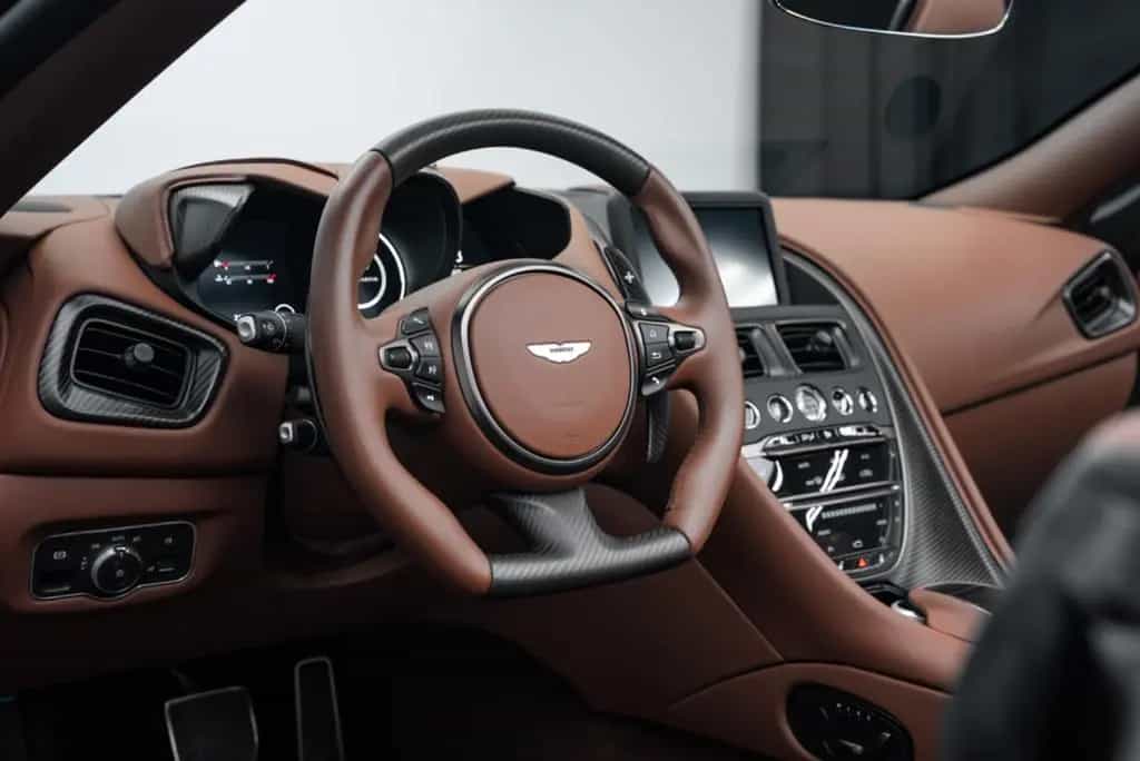 Aston Martin DBS 770 Ultimate Volante 1 OF 199/CARBON/BUCKET 07/2023-photo-22