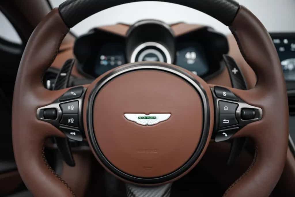 Aston Martin DBS 770 Ultimate Volante 1 OF 199/CARBON/BUCKET 07/2023-photo-26