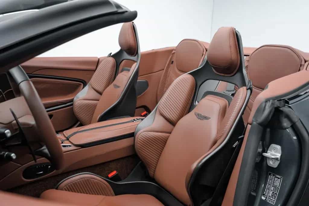 Aston Martin DBS 770 Ultimate Volante 1 OF 199/CARBON/BUCKET 07/2023-photo-5