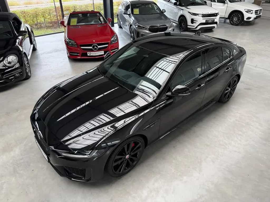 Jaguar XE R-DYNAMIC BLACK LEDER+NAV+MERIDIAN+VIRTUAL+AC 03/2021-photo-14