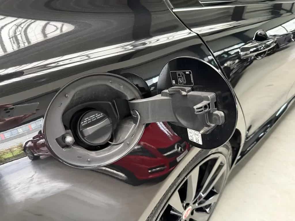 Jaguar XE R-DYNAMIC BLACK LEDER+NAV+MERIDIAN+VIRTUAL+AC 03/2021-photo-21