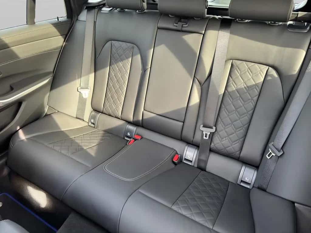 ALPINA D3 S Touring Allrad null-photo-25