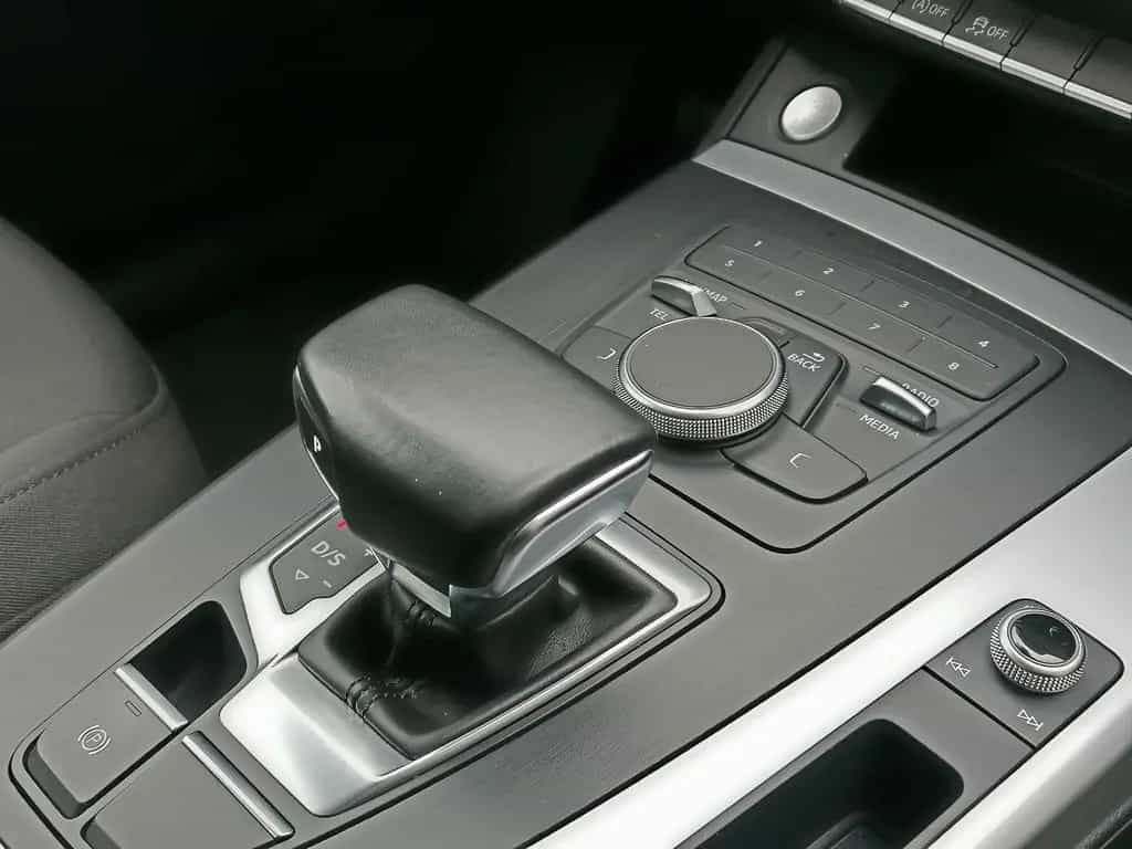 Audi Q5 35 TDI AUTOMATIK *Navi*SHZ*PDC*Allwetter* 01/2020-photo-20
