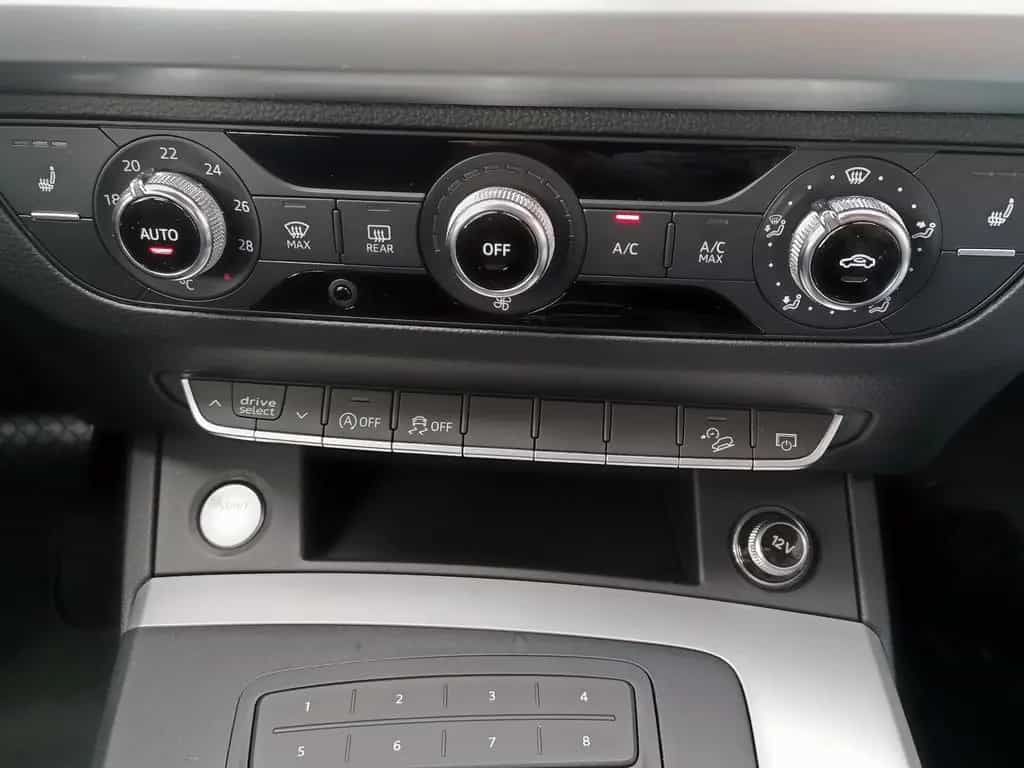 Audi Q5 35 TDI AUTOMATIK *Navi*SHZ*PDC*Allwetter* 01/2020-photo-21