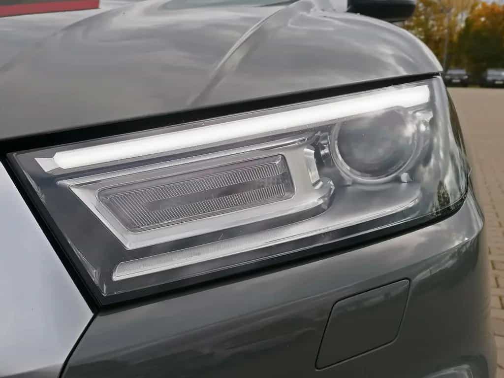 Audi Q5 35 TDI AUTOMATIK *Navi*SHZ*PDC*Allwetter* 01/2020-photo-9