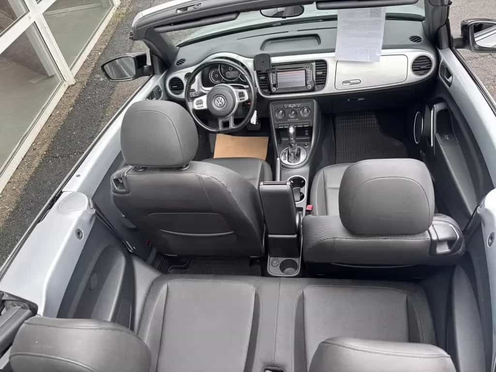 Volkswagen Beetle 1.8 Cabrio Automatik Design Edition 08/2014-photo-7
