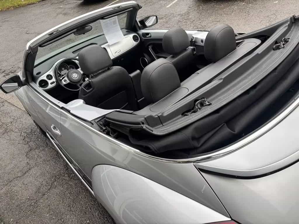 Volkswagen Beetle 1.8 Cabrio Automatik Design Edition 08/2014-photo-9