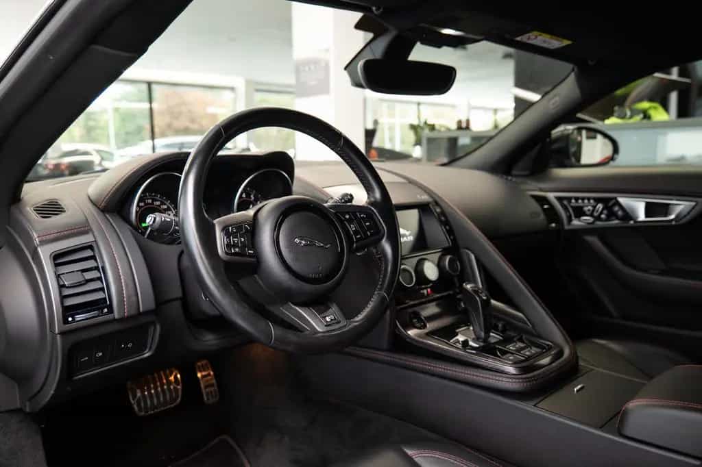 Jaguar F-Type Coupe R/AWD/V8/Bluetooth/Bi-xenon 11/2014-photo-4