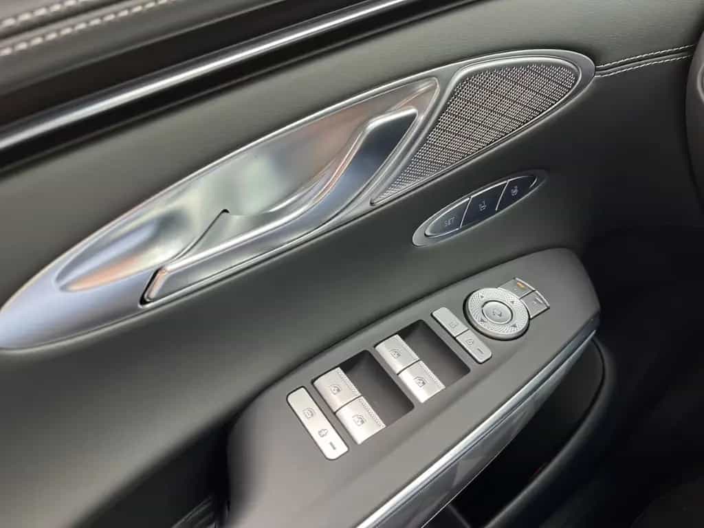 Genesis GV70 2.5 T Sport *ALLRAD*PANO*LED*CAM*NAVI* 11/2024-photo-12