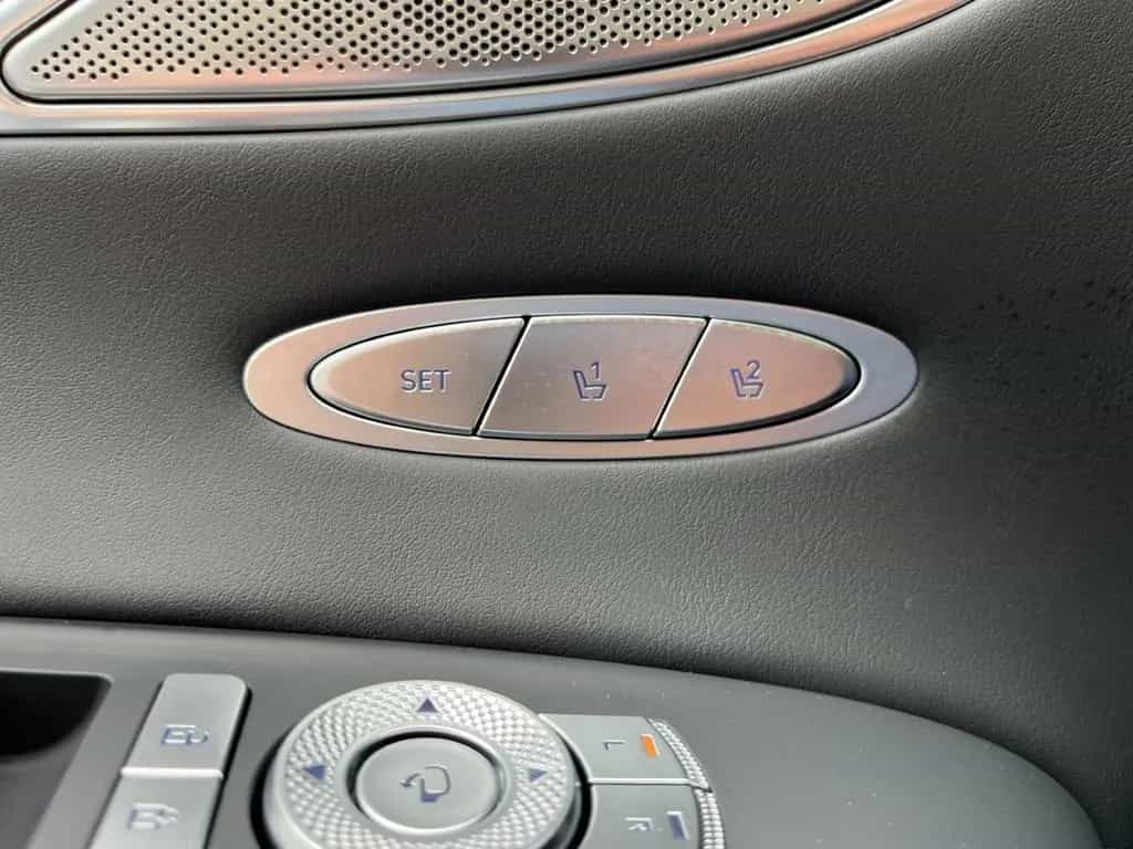 Genesis GV70 2.5 T Sport *ALLRAD*PANO*LED*CAM*NAVI* 11/2024-photo-21