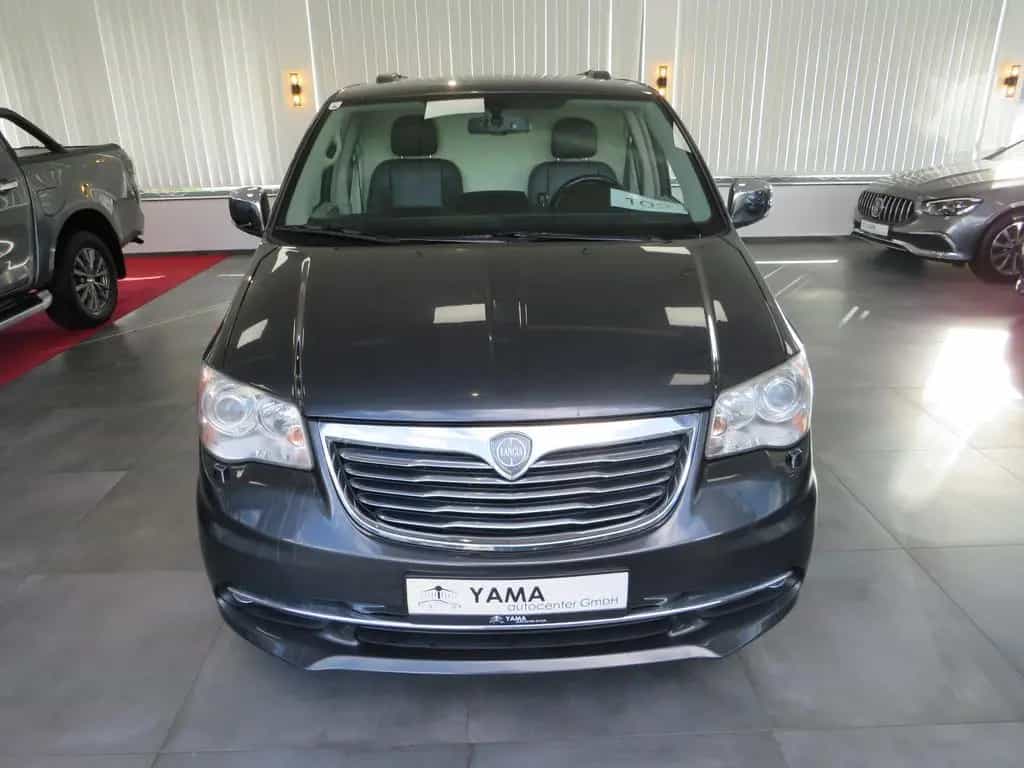 Lancia Voyager Hartung Bestattungswagen / Leichenwagen 12/2012-photo-1