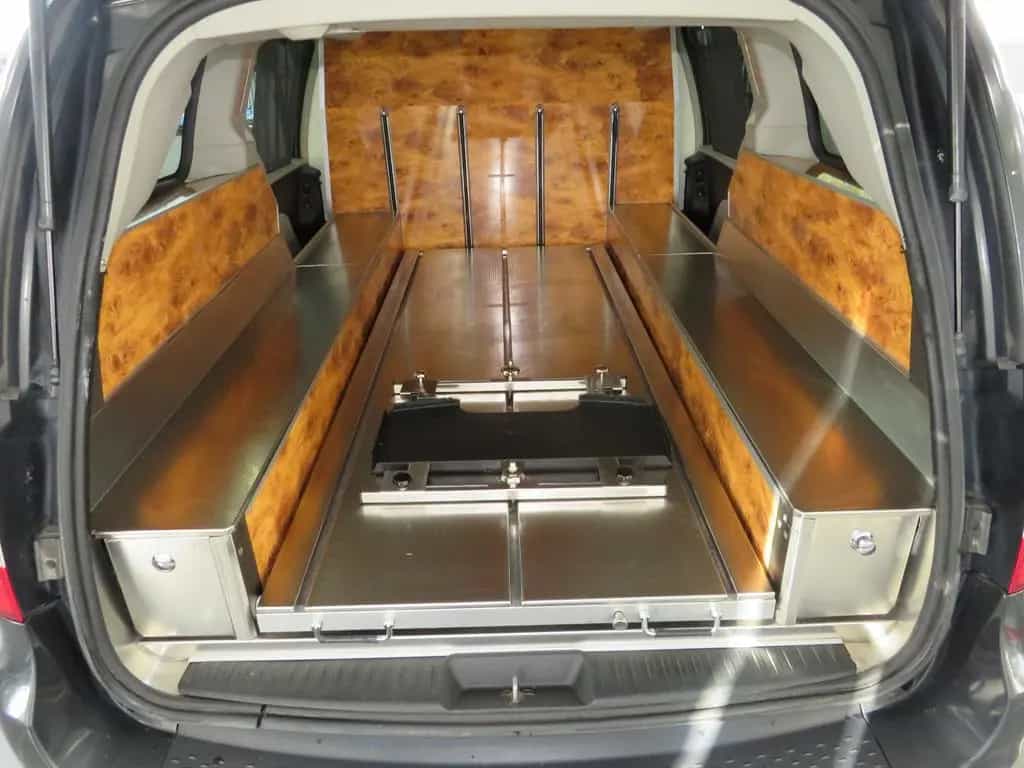 Lancia Voyager Hartung Bestattungswagen / Leichenwagen 12/2012-photo-18