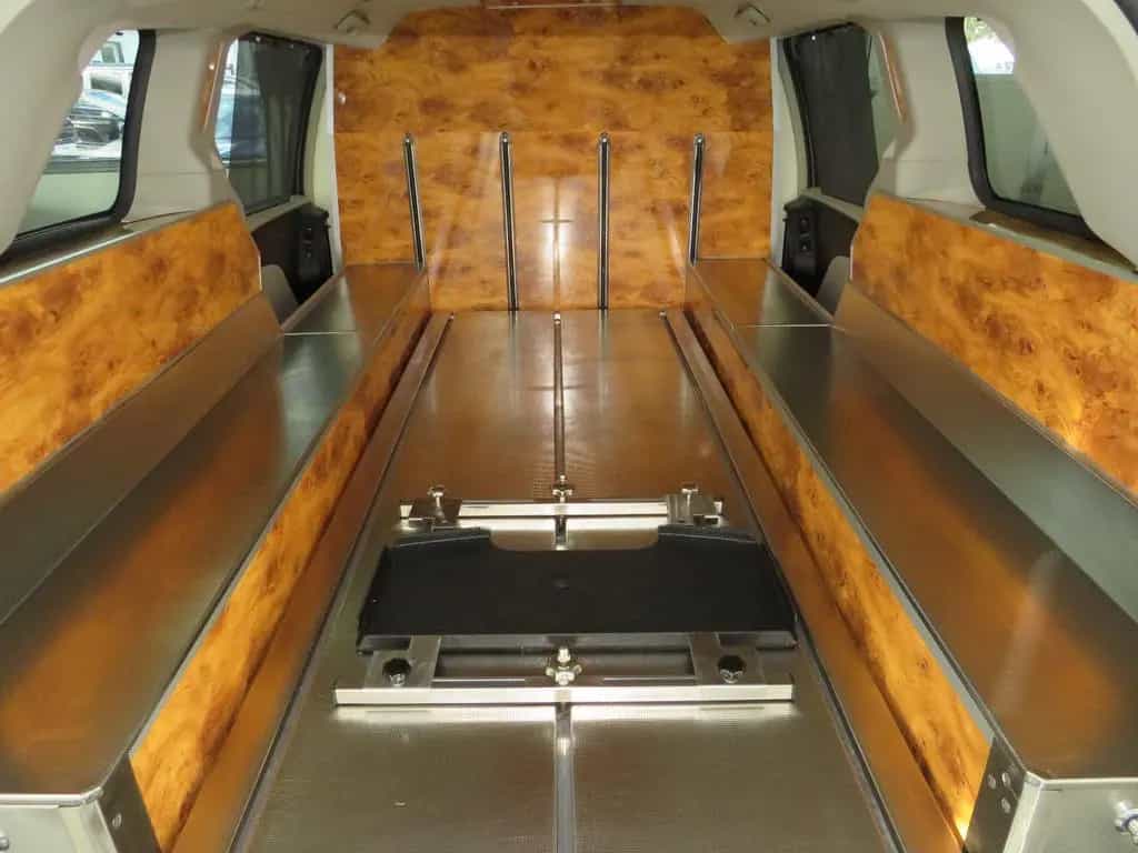 Lancia Voyager Hartung Bestattungswagen / Leichenwagen 12/2012-photo-19