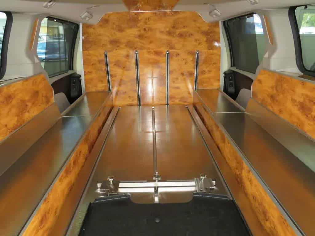 Lancia Voyager Hartung Bestattungswagen / Leichenwagen 12/2012-photo-20