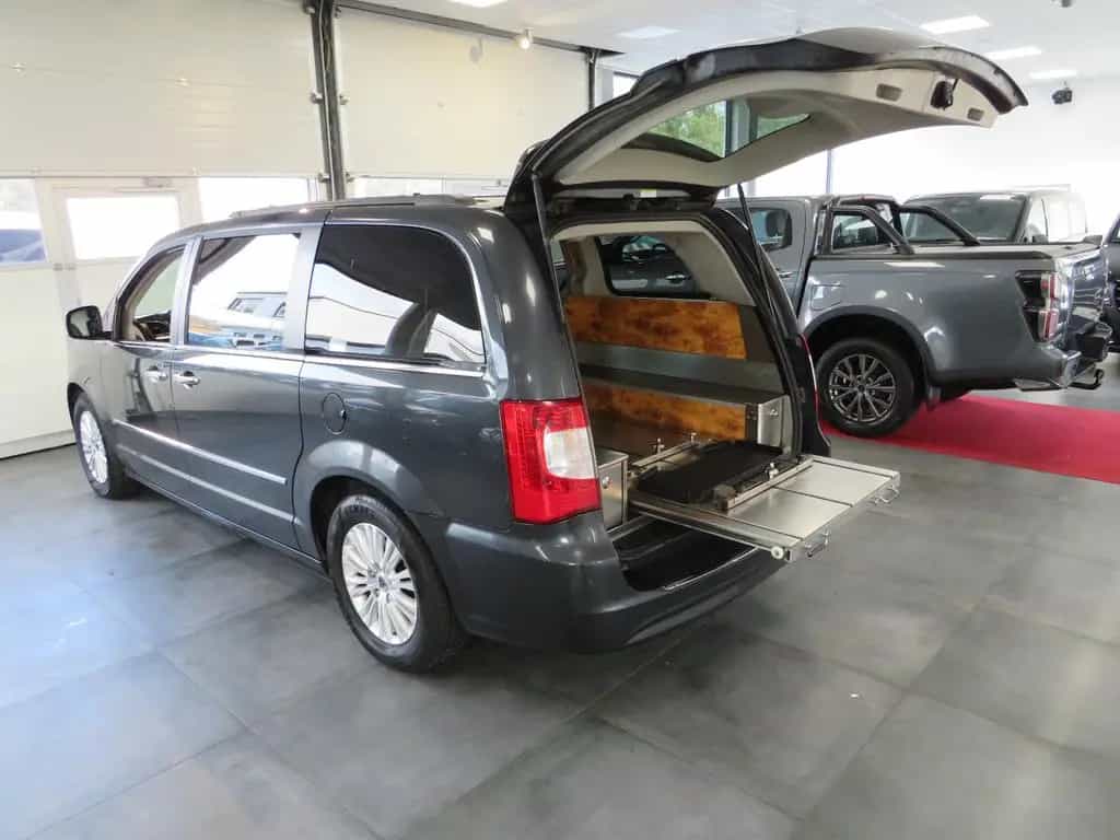 Lancia Voyager Hartung Bestattungswagen / Leichenwagen 12/2012-photo-22