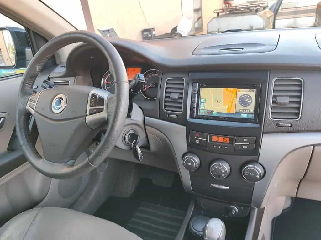 Ssangyong Korando 2.0 e-XDi 175 CV 2WD MT Classy 03/2013-photo-12