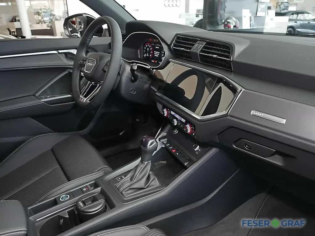 Audi Q3 S line 35 TFSI Navi Matrix 10/2025-photo-7