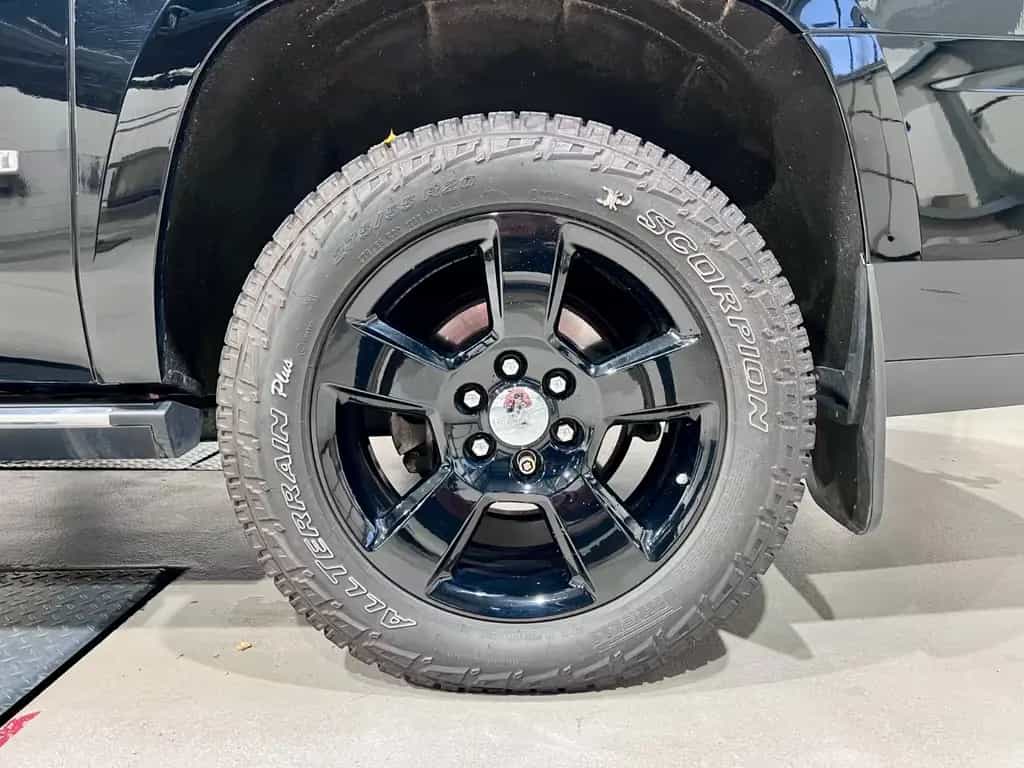 GMC Yukon XL 01/2016-photo-11
