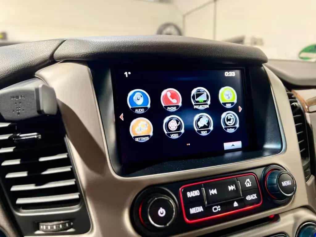 GMC Yukon XL 01/2016-photo-19