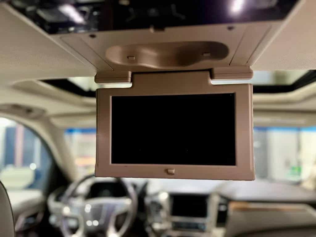 GMC Yukon XL 01/2016-photo-29