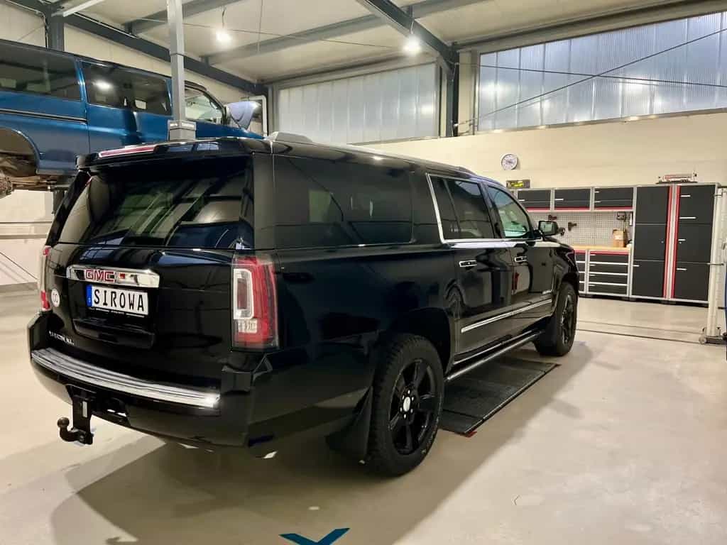 GMC Yukon XL 01/2016-photo-7