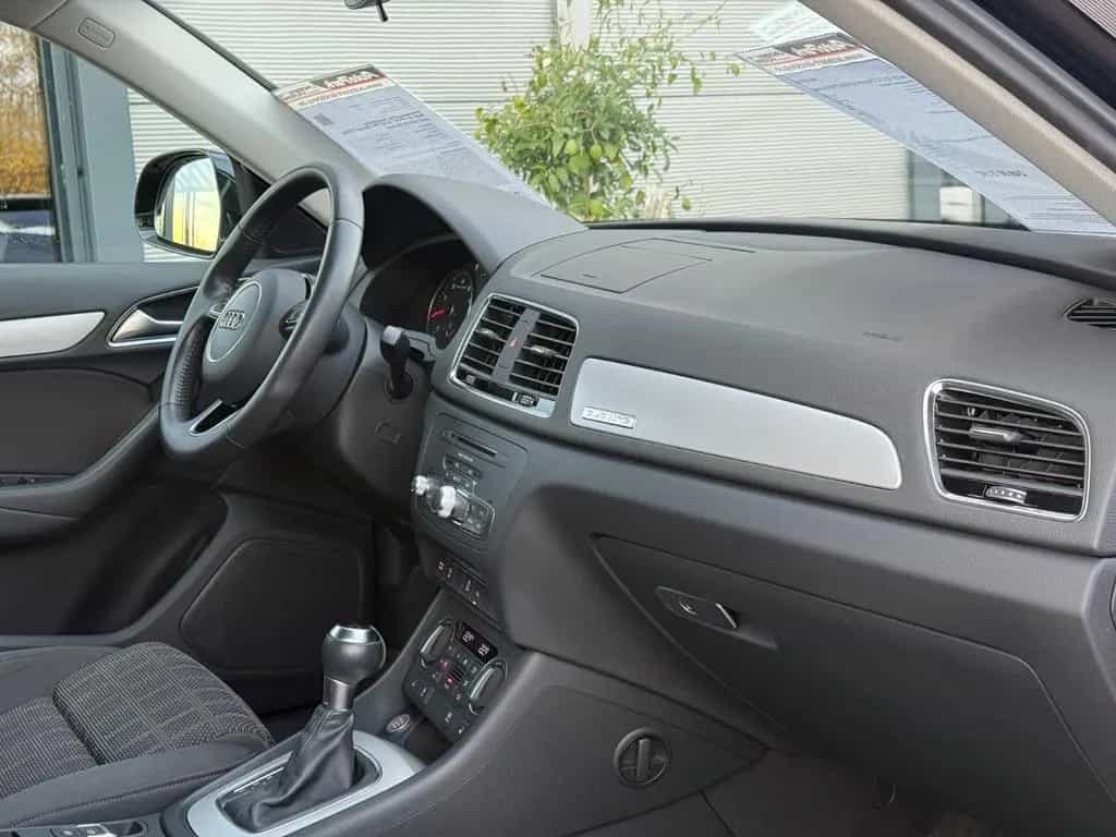 Audi Q3 SPORT QUATTRO Stronic STDHZ NAVI XENON SH AHK 06/2018-photo-24