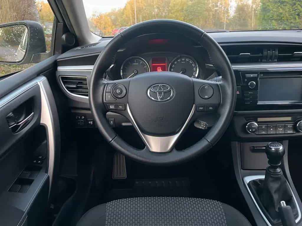 Toyota Corolla Life+ 1.6 Benzin, Navi, Sitzheizung, Top 06/2014-photo-12
