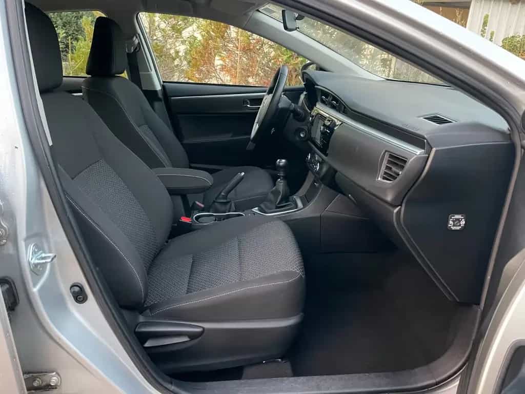 Toyota Corolla Life+ 1.6 Benzin, Navi, Sitzheizung, Top 06/2014-photo-14