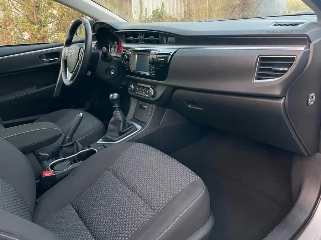 Toyota Corolla Life+ 1.6 Benzin, Navi, Sitzheizung, Top 06/2014-photo-15