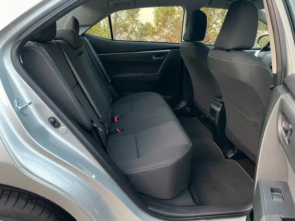 Toyota Corolla Life+ 1.6 Benzin, Navi, Sitzheizung, Top 06/2014-photo-17
