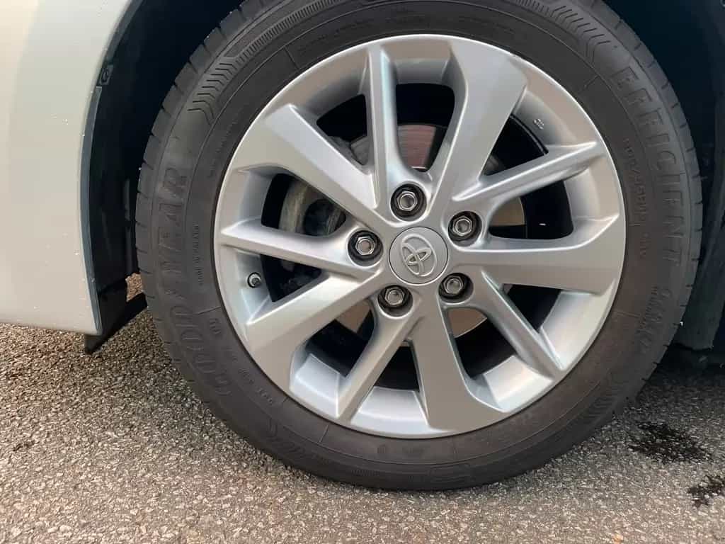 Toyota Corolla Life+ 1.6 Benzin, Navi, Sitzheizung, Top 06/2014-photo-20