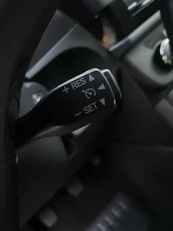 Toyota Corolla Life+ 1.6 Benzin, Navi, Sitzheizung, Top 06/2014-photo-23